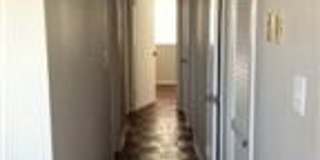 Great 3 bedroom, 1 bath home Gallery 7