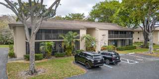 147 Deer Creek Boulevard unit: 401 Gallery 33