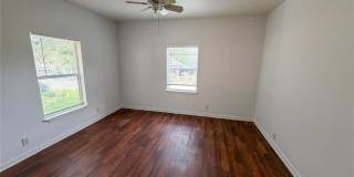 114 E Hull Street Gallery 12