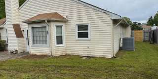 LANDSTOWN MEADOWS_Three Bedroom Ranch Gallery 18