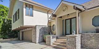 1478 Sunset Plaza Drive Gallery 1