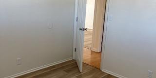 13757 Greenwood Place Gallery 10