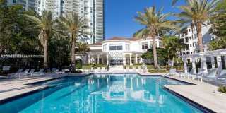 3215 NE 184th St Gallery 21