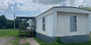 Beautifully Updated 3 bedroom 2 bath home Gallery 1