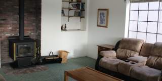 Riverfront 4 Bedroom Vacation Home Includes utiliities Gallery 18