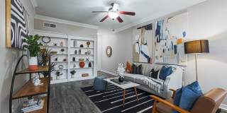 The Village at Bellaire Apartments Gallery 45