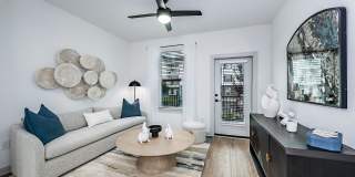 The Darley Gallery 14