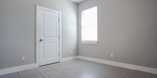 Home in Poinciana, FL now available! Gallery 21