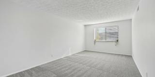 Center Court Apartments Gallery 16