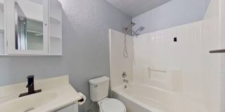 2 WEEKS FREE RENT + $1,095 + NEW STAINLESS STEEL APPLIANCES! Gallery 11