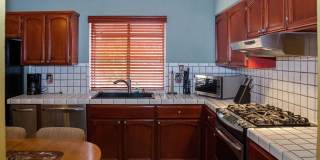 One of a kind Furnished Home with gorgeous back yard! Gallery 13