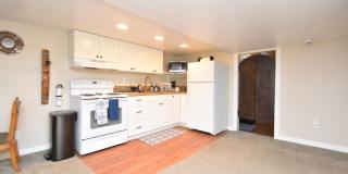 Great Basement Unit in Canyon Rim Neighborhood! All Utilities included! Gallery 5