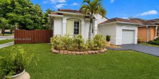 9437 SW 183rd Ter Gallery 1