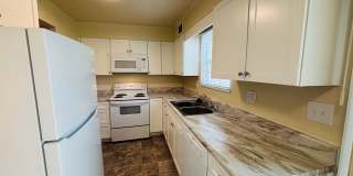 2 Bedroom, 1.5 Bath Townhouse Gallery 8