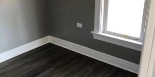 209 S Albany Avenue Gallery 7