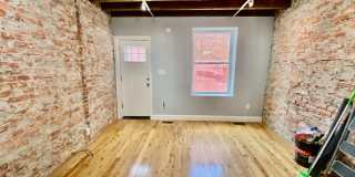 2027 Watts Street Gallery 7