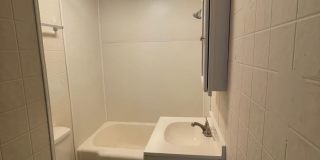 2 Bedroom, 1 Bath House in Columbia! Gallery 10
