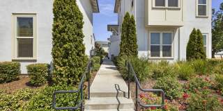 2 Bedroom, 1 Bath Available! Gallery 1