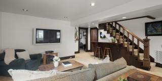 214 W Hyman Avenue Gallery 15