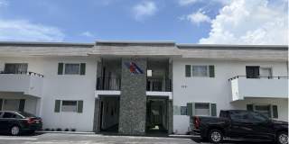 320 SW 1st Street Gallery 1