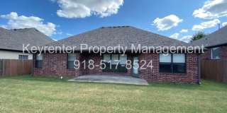 3 Bed | 2 Bath | Jenks Gallery 27