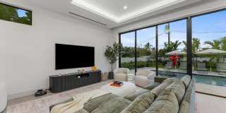 220 S Swinton Avenue Gallery 61