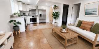 Renovated 2 bed, 1 bath Duplex Home in Waialua Gallery 1