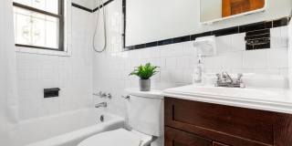Charming 1BR Condo in Washington, DC Gallery 13