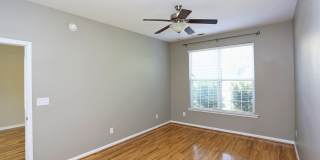 3 Bedroom, 2 Bath End Unit with Fresh Carpet and Paint in Auburn Square! Gallery 18