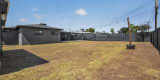 4329 E HUBBELL Street Gallery 25