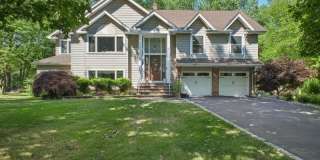 195 Chaucer Dr Gallery 1