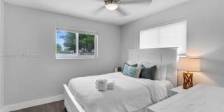 251 SE 8th St Gallery 18