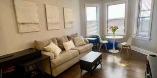 665 W Barry Avenue, Gallery 1