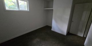 3 bed 1 bath W/ back yard bunker! Gallery 5