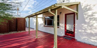 2110 E Water Street Gallery 1