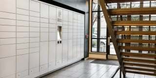 Leva on Market Gallery 28