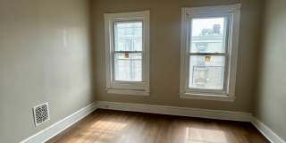 4-bedroom home in the heat of Reading! Gallery 29