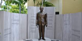 Fontainebleau Milton Gallery 63