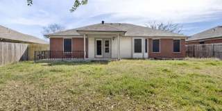 Move-In Ready 4/2 with No Carpet, Washer & Dryer Included – Prime Killeen Location Near Fort Hood! Gallery 17