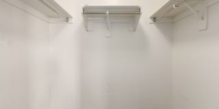 7742 West Palm Lane Gallery 25