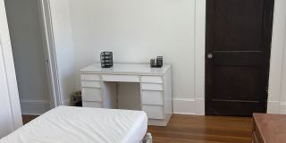 20 Dufferin St Gallery 48