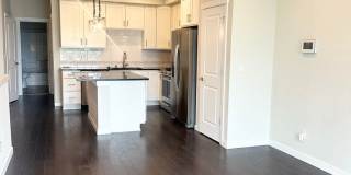 Modern 2-bed, 2-bath Townhome in Shoreline. Gallery 6