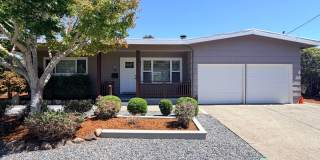 Luxury Living with Stunning Views in Corte Madera Gallery 1