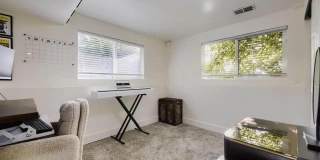 7056 W Rowland Ave Unit B Gallery 12