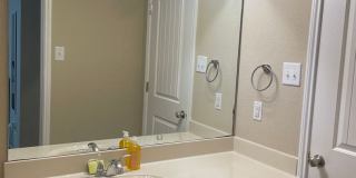 323 French Ave – Fully Furnished 5 Bed / 4 Bath Near Baylor Gallery 18