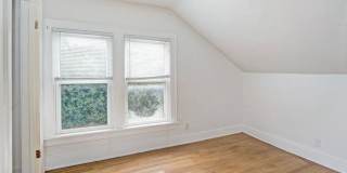 4 Bed | 2.5 Bath | Forest Hills Area | End of Cul-de-Sac Gallery 16