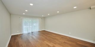 7074 N RIDGE Boulevard Gallery 14