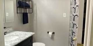 404 Meridian St. Gallery 5