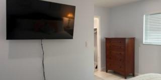 VENICE ISLAND - Condo with Canal View and Beach Access! Gallery 12