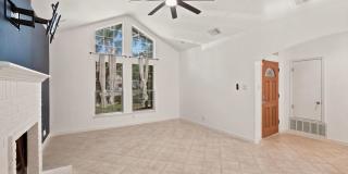 Your Backyard Oasis—Pool & Lawn Service Included Gallery 4